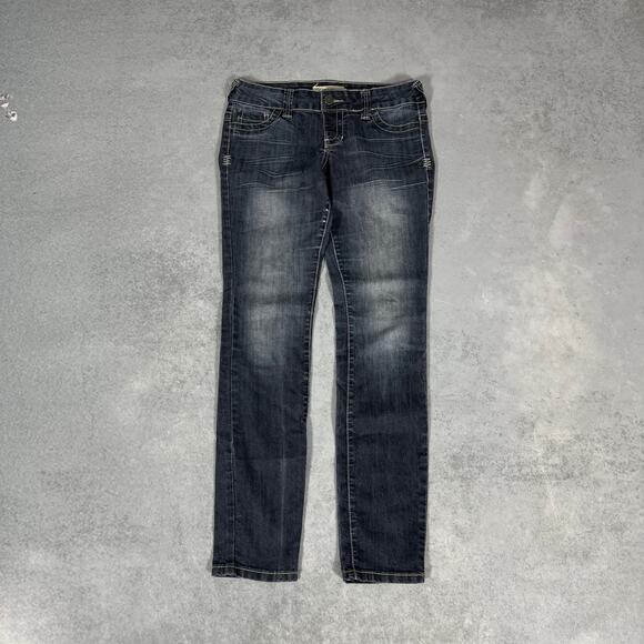 Maurices Dark Wash Skinny Jeans Distressed Faded Denim - Size: M - Picture 1 of 9